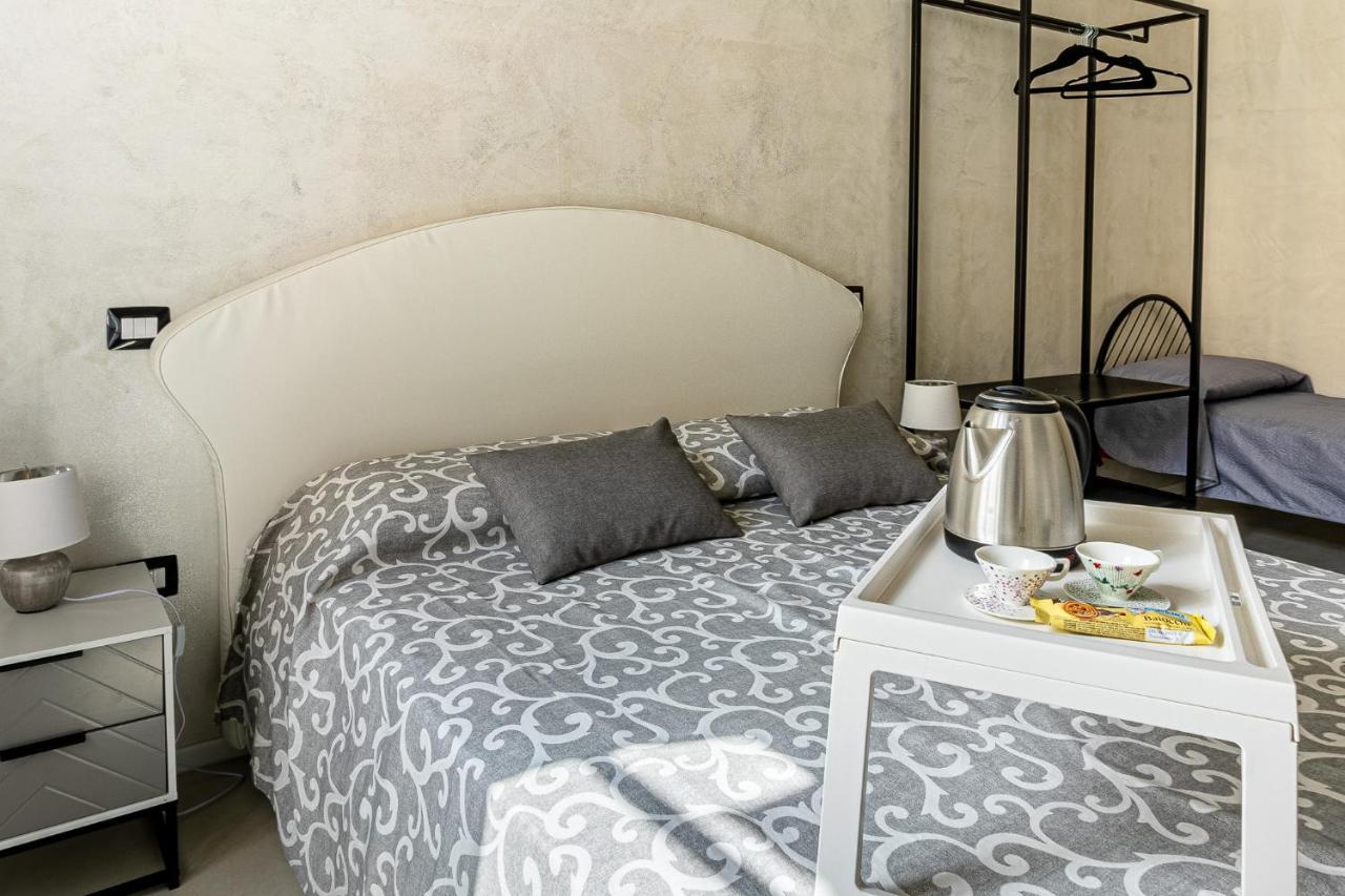 Flower Rooms Cagliari Luaran gambar